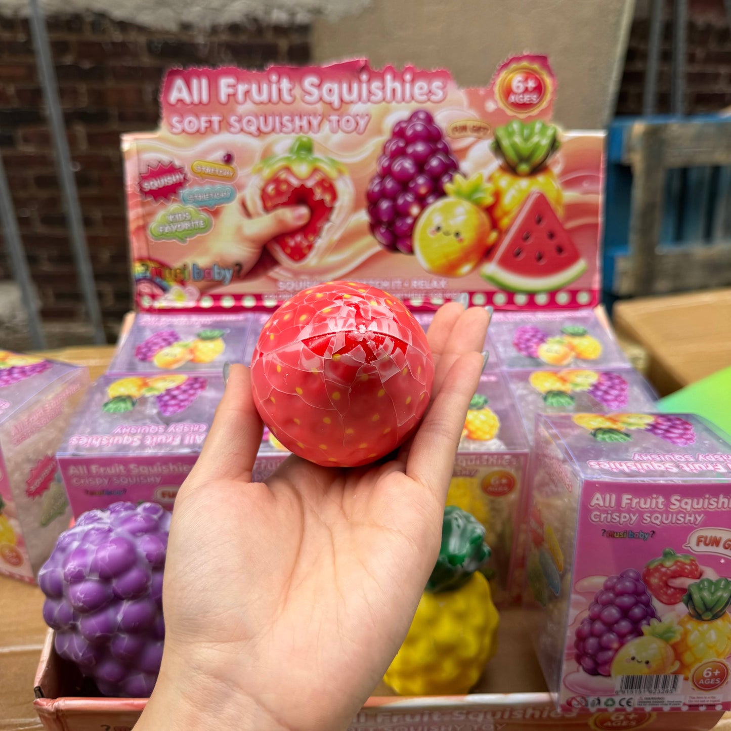 Crispy Crackling Assorted Fruit Squishy