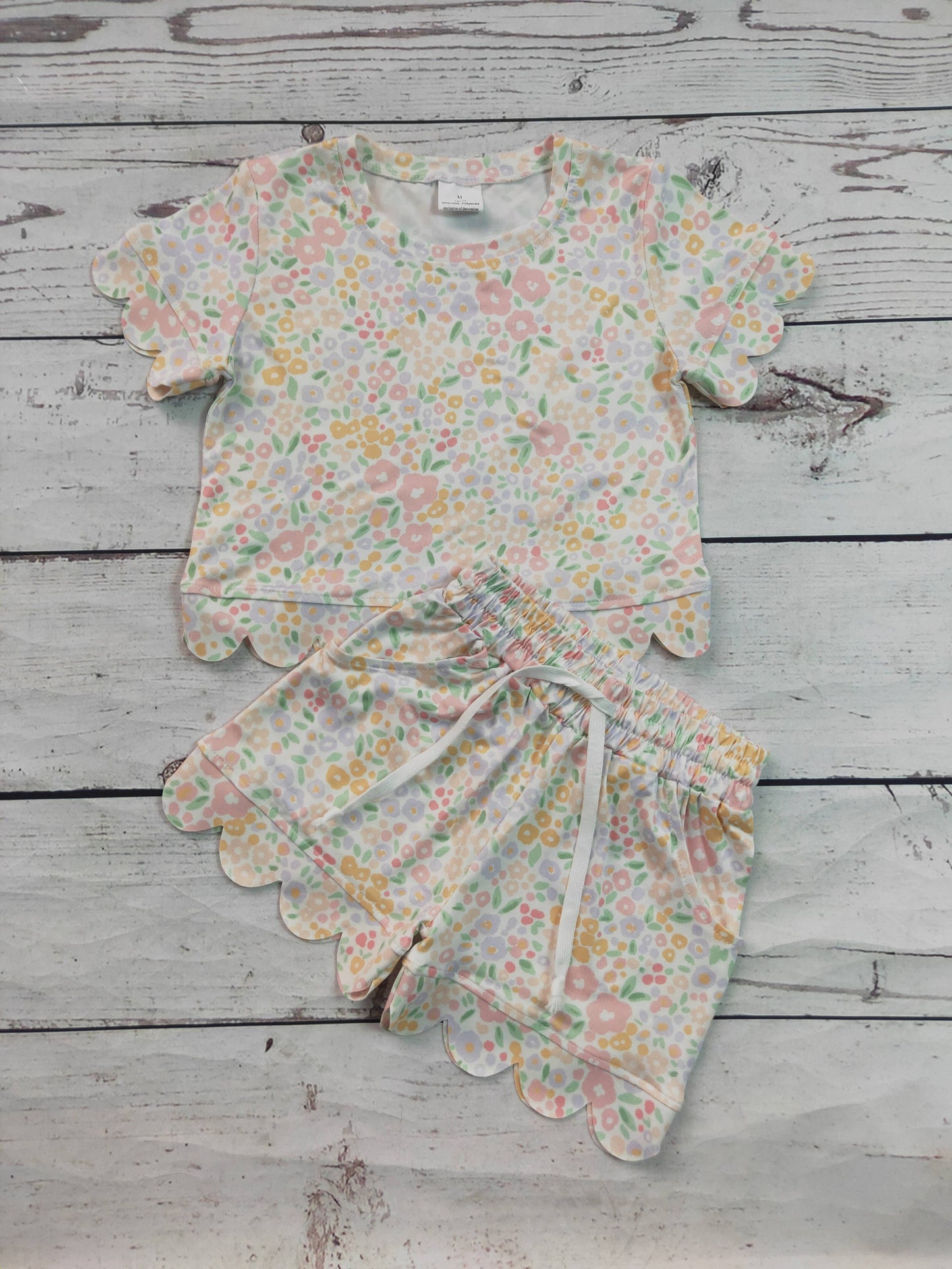 Scallop Floral Shorts Set